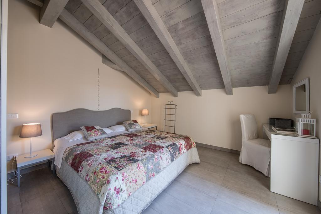 Monica Appartamenti Sirmione Extérieur photo